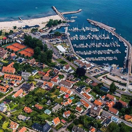 Laegenhet / Studio I Centrala Båstad Exterior foto